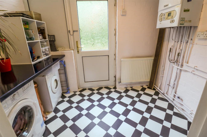 16 Altham Grove
