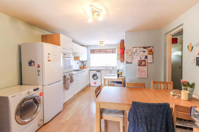 128 Hull Grove