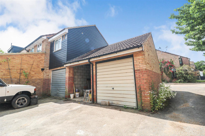 96 Markwell Wood