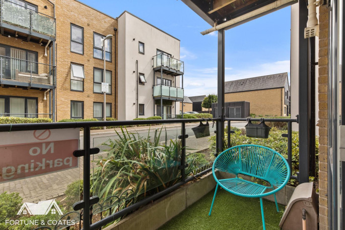 16 Goldcrest Way