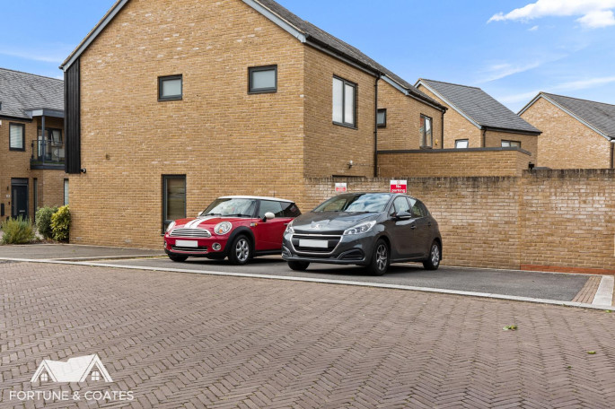 16 Goldcrest Way