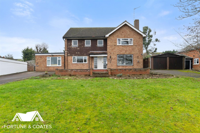 18 Kingsmoor Road
