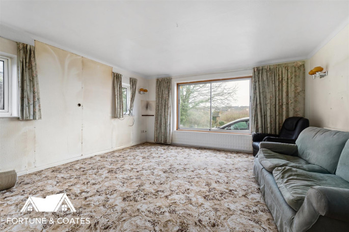 18 Kingsmoor Road