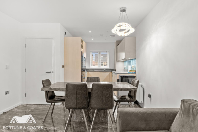 5 Iceni Square