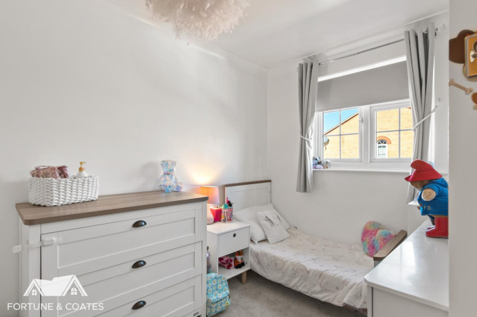 121 Coalport Close