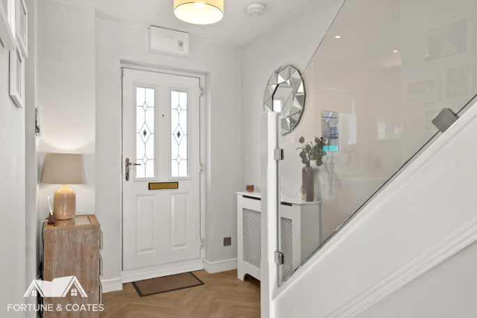 121 Coalport Close